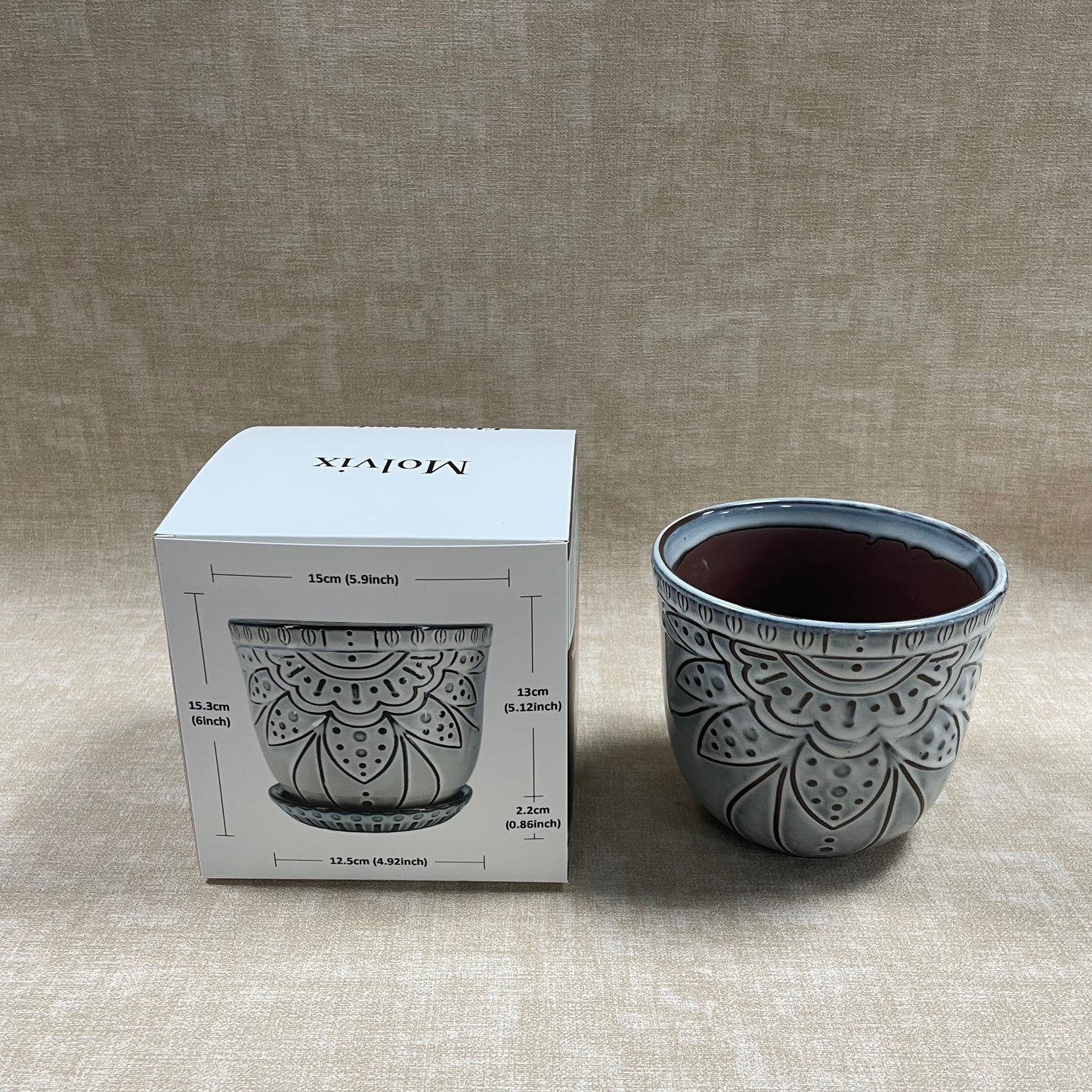 Molvix flower pot boasts a weatherproof, sleek, and chic design with exquisite patterns, making it a versatile and stylish choice for showcasing your favorite plants.